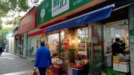 闵行春申莲花南路60㎡副食品店转让,可办照