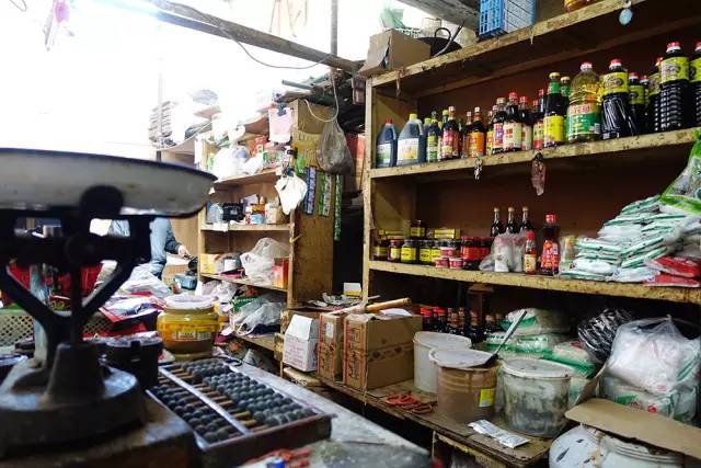 北京最老副食店哭诉,你们再来打次散装黄酱吧,因为我快坚持不下去了。