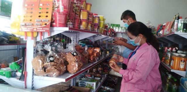哈拉玉宫乡哈拉玉宫村:食品安全宣传守护居民的健康